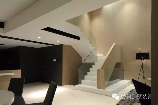 家庭楼梯风格4装修设计欣赏图