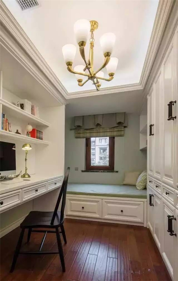 榻榻米配书房30装修效果图