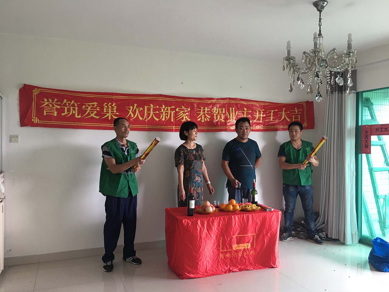 金海湾花园别墅装修现场 金海湾花园别墅装修现场典礼