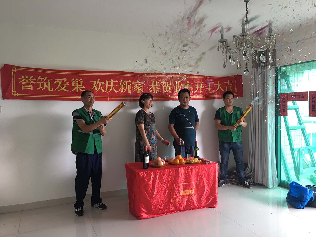 金海湾别墅装修开工现场纷纷同庆 金海湾别墅装修开工现场纷纷同庆