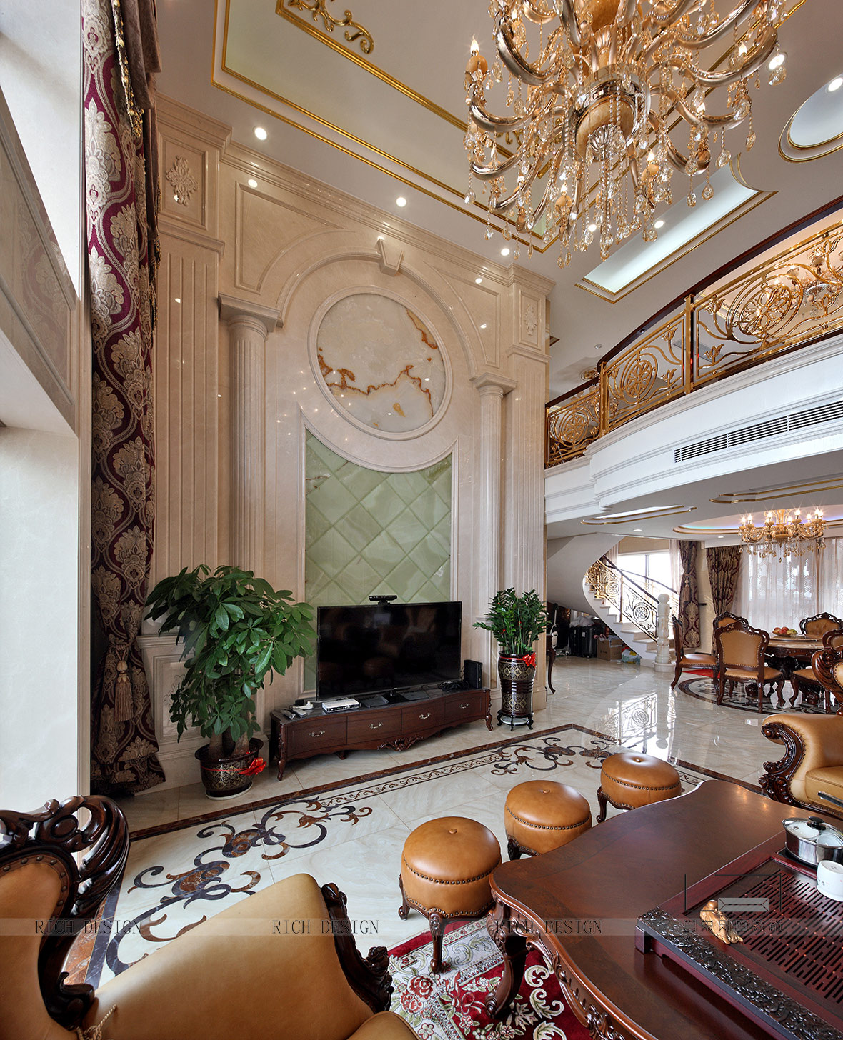 熙园山园欧式别墅客厅电视墙装修角度一实景图