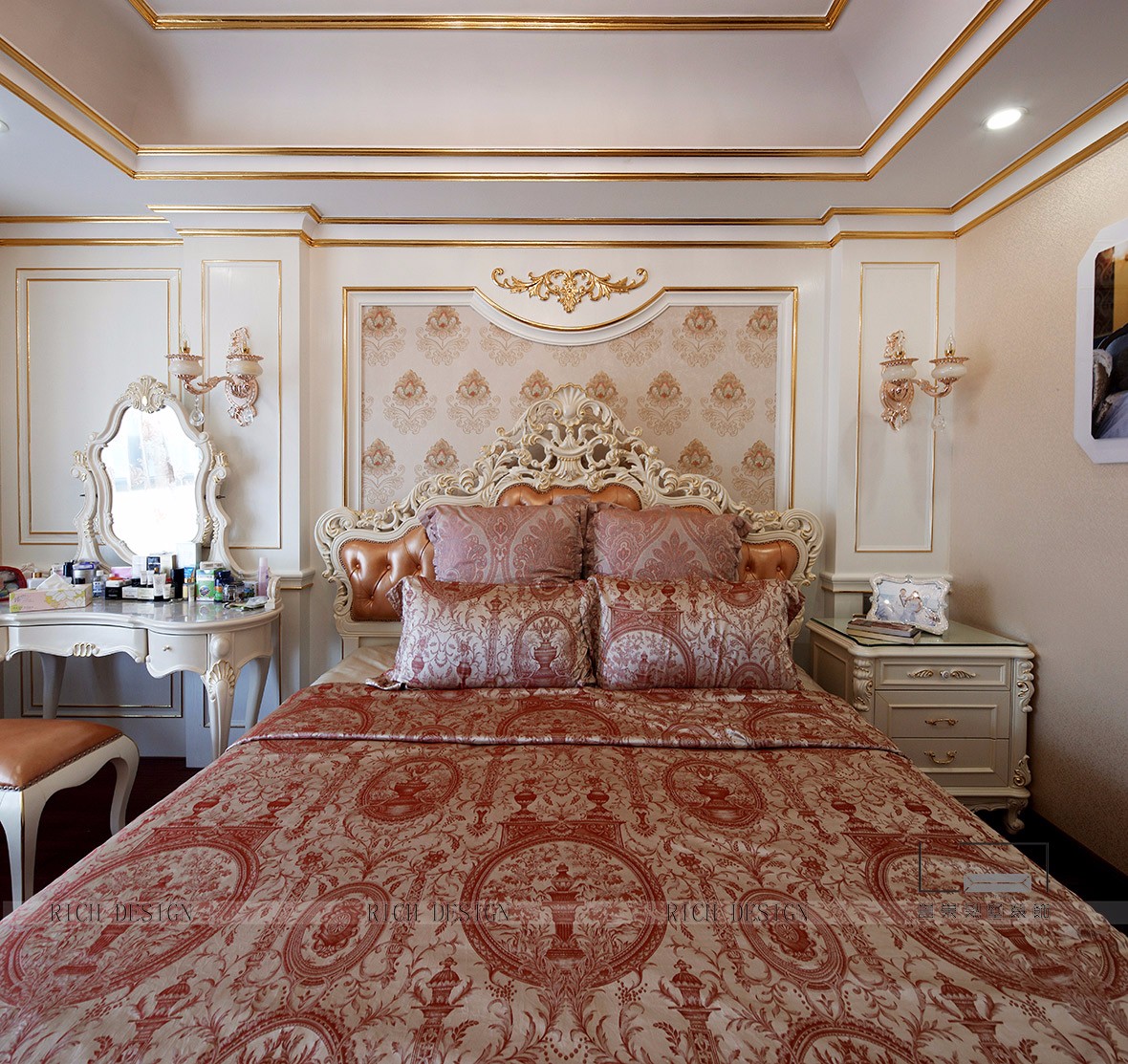 熙园山园欧式别墅主卧装修角度一实景图