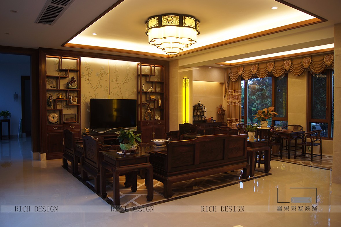 中式别墅客厅装饰效果图